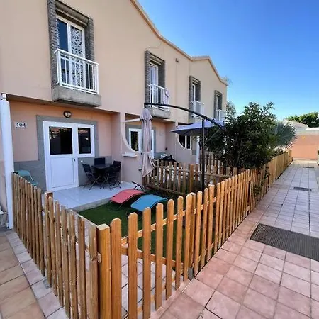 Luz Villa *